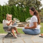 Prenosni otroški stolček za hranjenje Ego – lahek in zložljiv stolček za dojenčke zunaj na terasi